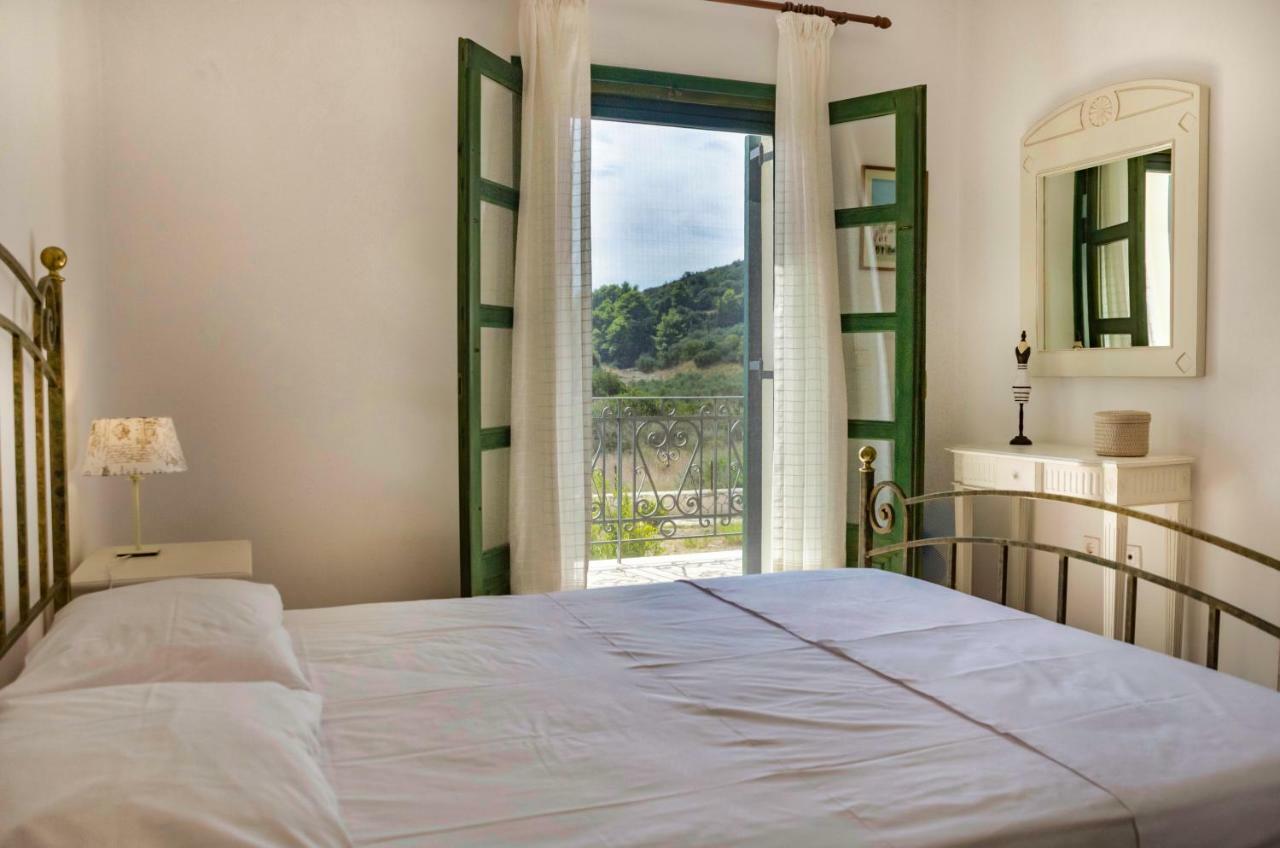 Villa Seaview Daisy House In Zakynthos Island à Vasilikí Extérieur photo